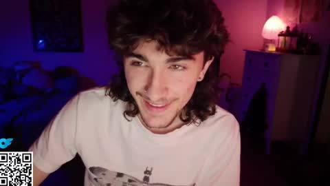 Snapshot of zipdown_ chatting on October 30, 5:20 am zipdown online show from October 30, 5:20 am