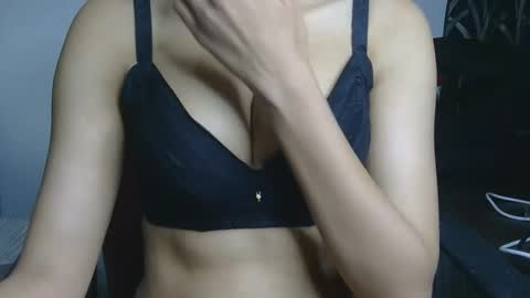 Snapshot of ziyaa_1 chatting on November 16, 3:56 am Ziyaa online show from November 16, 3:56 am