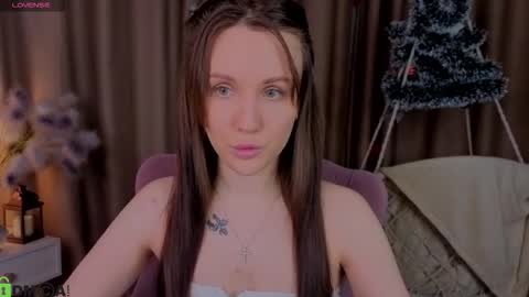 Zlata  Mon Tue Thu Fri Sun Sa GMT 3 0000pm - 0600pm  online show from January 12, 9:14 am