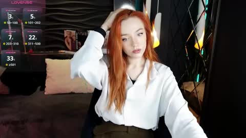 Snapshot of zlata_az chatting on April 17, 2:09 pm Zlata online show from April 17, 2:09 pm
