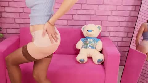 zlata_winsor online show from September 30, 11:59 am