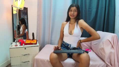 Zoe Blake online show from May 15, 4:08 am