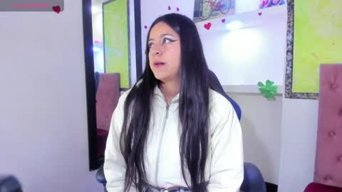 Z O E online show from April 19, 11:20 am