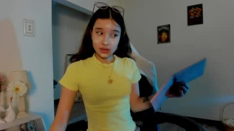 zoe_dear online show from April 29, 10:27 pm