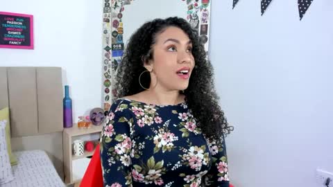 Zoe Gruber online show from January 22, 12:27 am