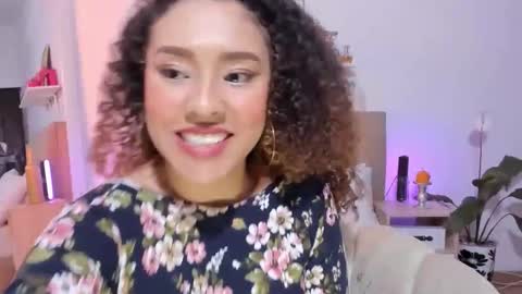 Zoe Gruber online show from January 9, 1:19 am