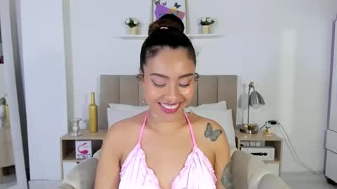 Snapshot of zoe_gruber chatting on May 15, 11:34 pm Zoe Gruber online show from May 15, 11:34 pm