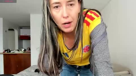 ZOE online show from July 8, 8:13 pm