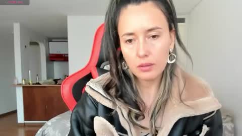 ZOE online show from July 28, 6:42 pm