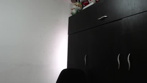 Snapshot of zoe_khall chatting on November 29, 5:05 pm ZOE online show from November 29, 5:05 pm