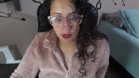 Snapshot of zoe_koller chatting on October 27, 11:25 am Zoe Koller online show from October 27, 11:25 am