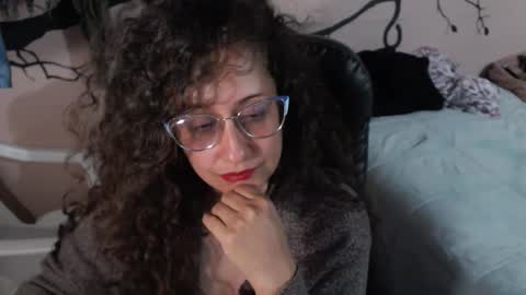 Zoe Koller online show from April 5, 2:42 am