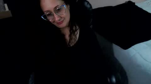 Snapshot of zoe_koller chatting on July 15, 1:33 am Zoe Koller online show from July 15, 1:33 am