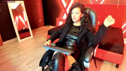 Snapshot of zoe_lara_34 chatting on June 26, 4:06 am zoe online show from June 26, 4:06 am