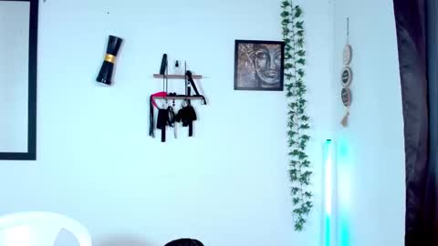 zoe_latin4 online show from March 24, 2:05 am