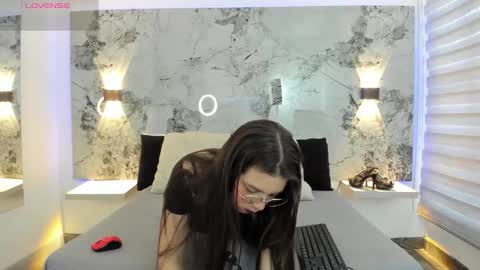 Zoe online show from March 11, 11:38 am