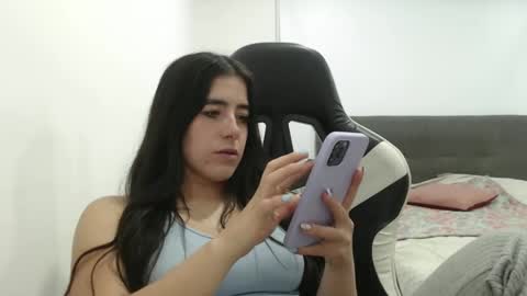 Zoe online show from February 25, 5:50 am