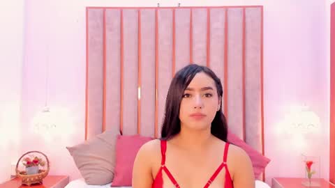 Snapshot of zoe_monrow chatting on July 8, 12:20 pm Zoe Monrow online show from July 8, 12:20 pm