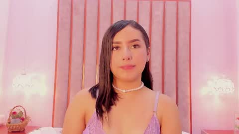 Snapshot of zoe_monrow chatting on July 31, 11:53 am Zoe Monrow online show from July 31, 11:53 am
