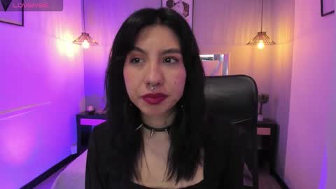 zoe_moreau online show from March 10, 7:41 pm