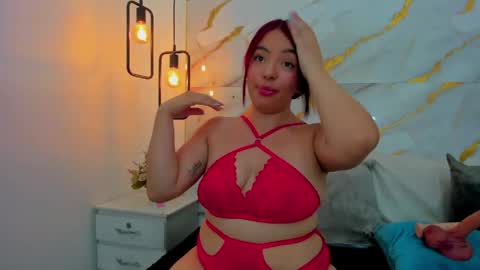 Zoe online show from May 8, 11:32 pm