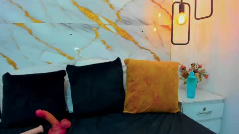 Zoe online show from May 27, 1:57 am