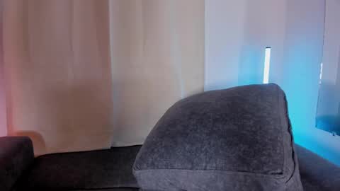 Zoe online show from March 9, 1:14 am