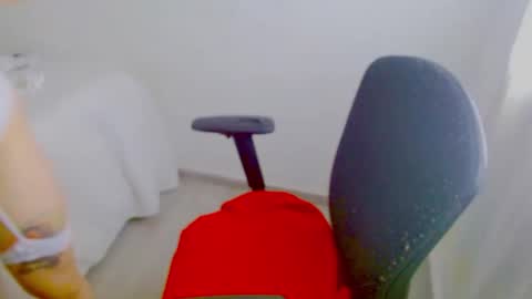 ZOE online show from October 6, 9:12 pm