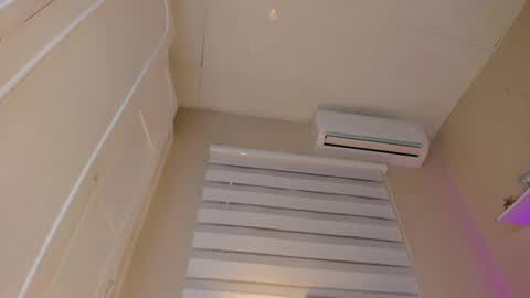 Hi guys i am Zoe  online show from February 22, 2:41 pm