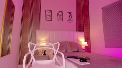 Hi guys i am Zoe  online show from September 25, 11:47 am