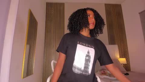 Hi guys i am Zoe  online show from February 21, 11:33 am