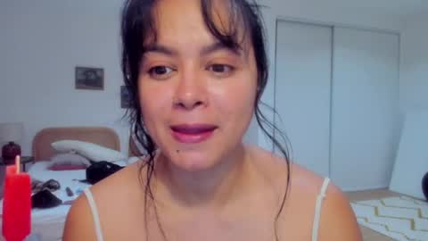 Snapshot of zoe_sweet22 chatting on August 2, 1:20 pm new count online show from August 2, 1:20 pm