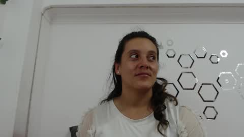 Carolina online show from November 19, 8:42 pm