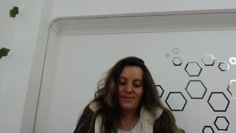 Carolina online show from November 29, 9:29 pm