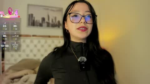 Zoe online show from May 6, 9:31 pm