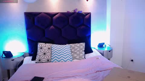 Zoe online show from March 6, 4:42 am