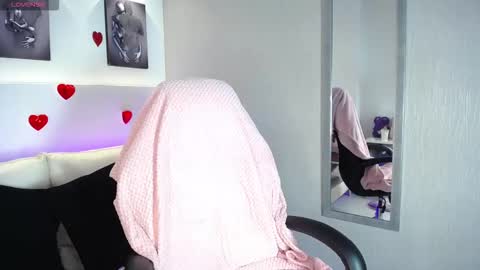 Zoe online show from March 9, 5:22 am