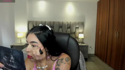 zoee jackson online show from June 4, 7:53 pm