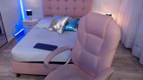 zoe online show from November 27, 2:13 am