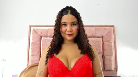 zoee online show from January 15, 3:00 am