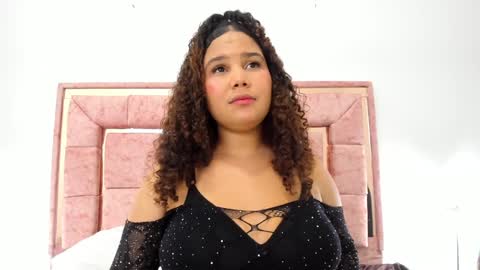 zoee online show from February 5, 6:24 am