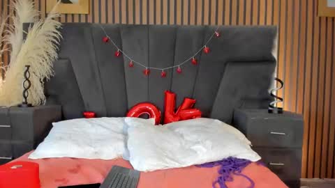 Zoeh online show from February 16, 10:11 am