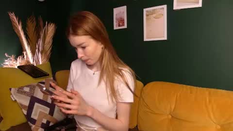 Snapshot of zoenymph chatting on July 6, 5:15 am zoenymph online show from July 6, 5:15 am