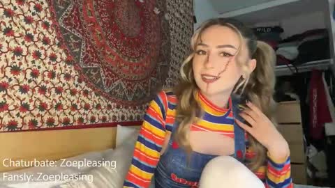 Snapshot of zoepleasing chatting on October 30, 1:40 am zoepleasing online show from October 30, 1:40 am