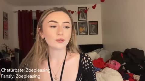 Snapshot of zoepleasing chatting on February 10, 12:59 am zoepleasing online show from February 10, 12:59 am