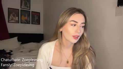 Snapshot of zoepleasing chatting on April 1, 11:57 pm zoepleasing online show from April 1, 11:57 pm