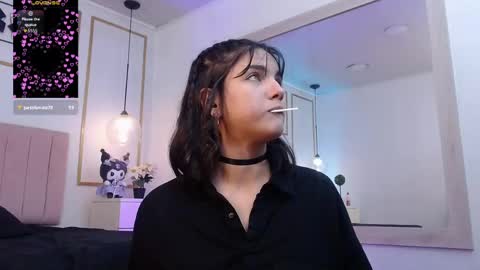 zoespear online show from April 25, 8:39 pm