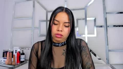 Snapshot of zoeswanx chatting on November 10, 2:54 am ZoeSwam online show from November 10, 2:54 am