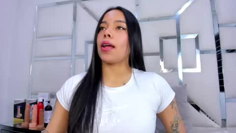 Snapshot of zoeswanx chatting on November 27, 11:34 am ZoeSwam online show from November 27, 11:34 am