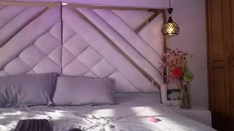 Zoe online show from February 11, 12:43 pm